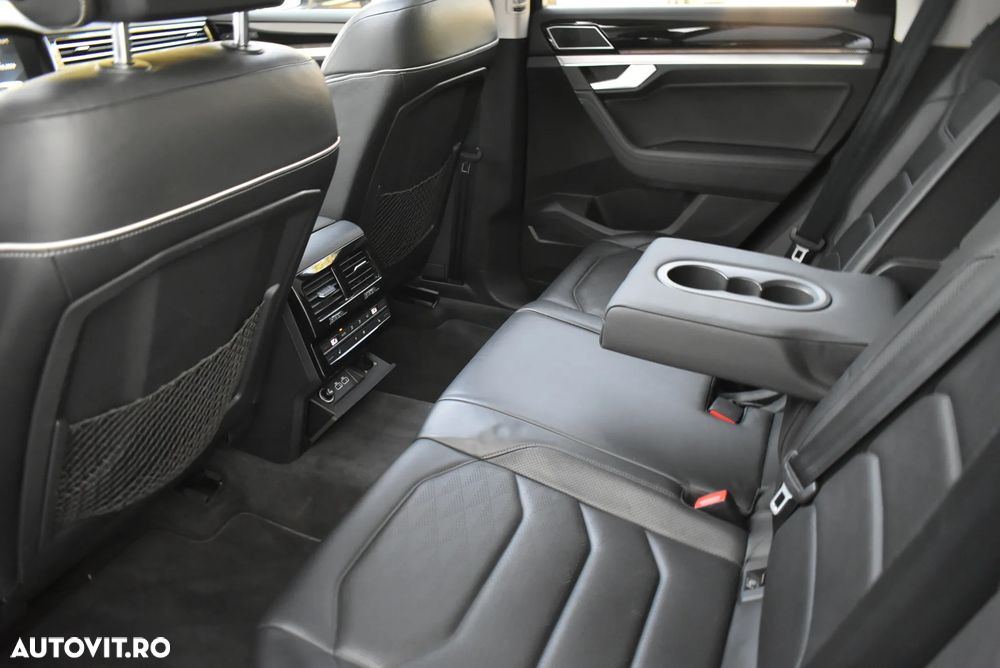 Volkswagen Touareg V6 TDI Elegance - 33