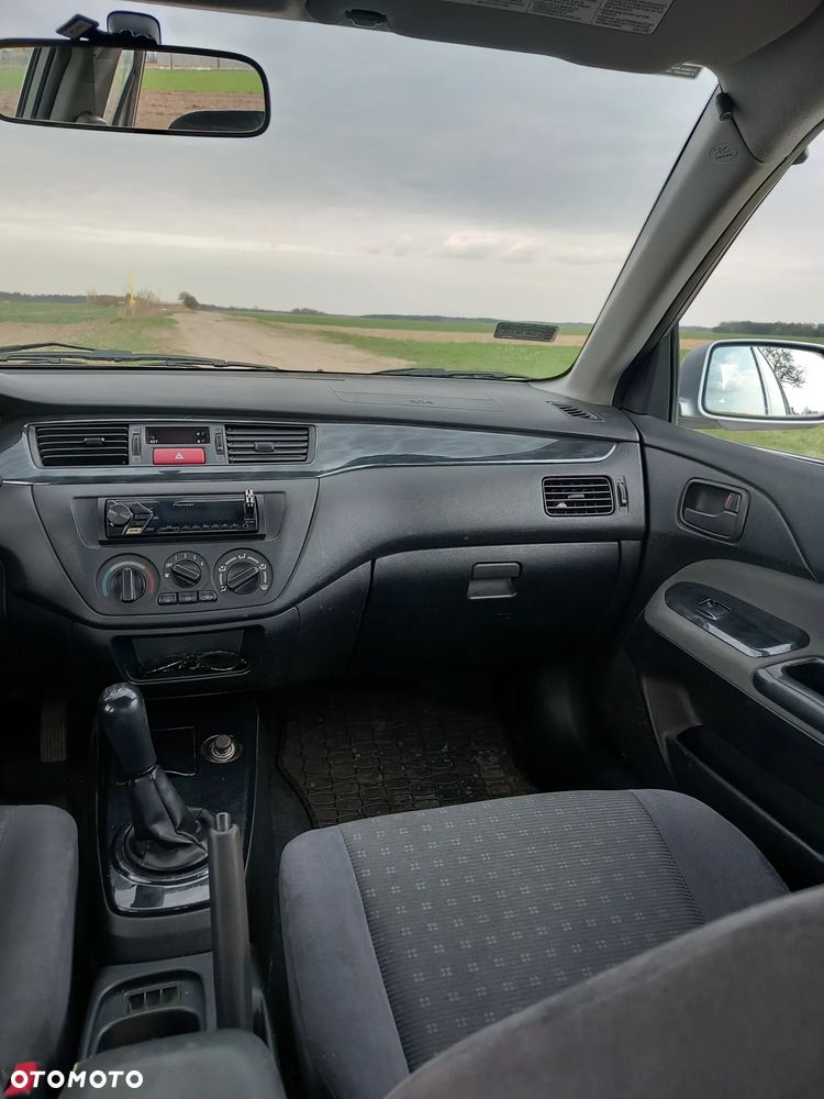 Mitsubishi Lancer 1.6 Comfort - 19