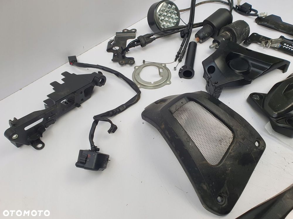 CZĘŚCI UCHWYT MOCOWANIE PLASTIK Yamaha XSR 700 XSR700 15-22 osłona śruba - 6