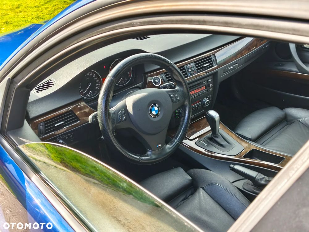 BMW Seria 3 - 25