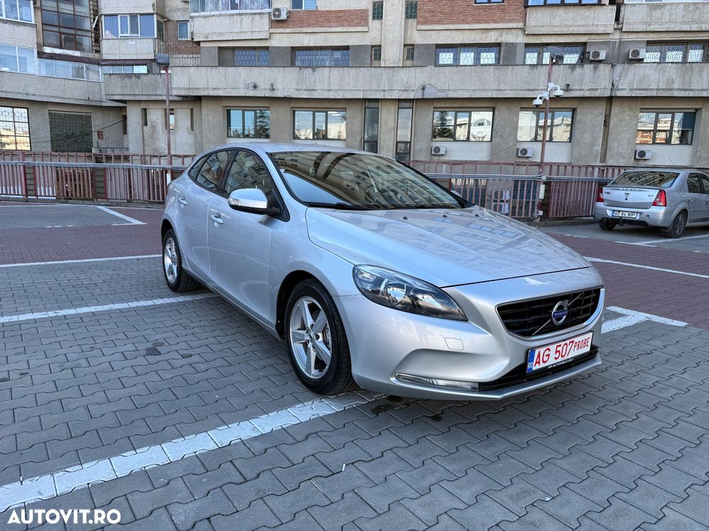 Volvo V40 D2 - 10