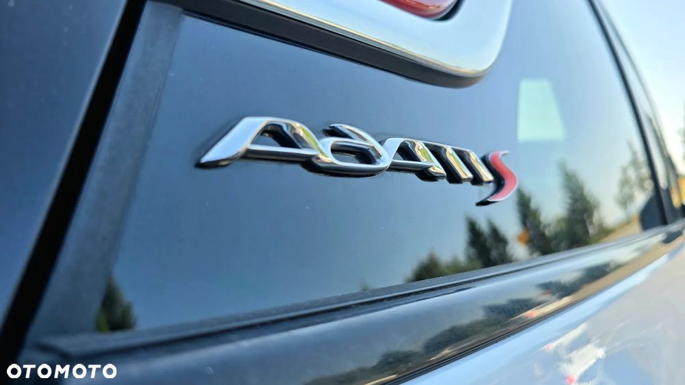Opel Adam 1.4 Turbo Rocks S - 20