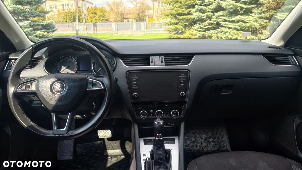 Skoda Octavia 2.0 TDI Ambition DSG - 28