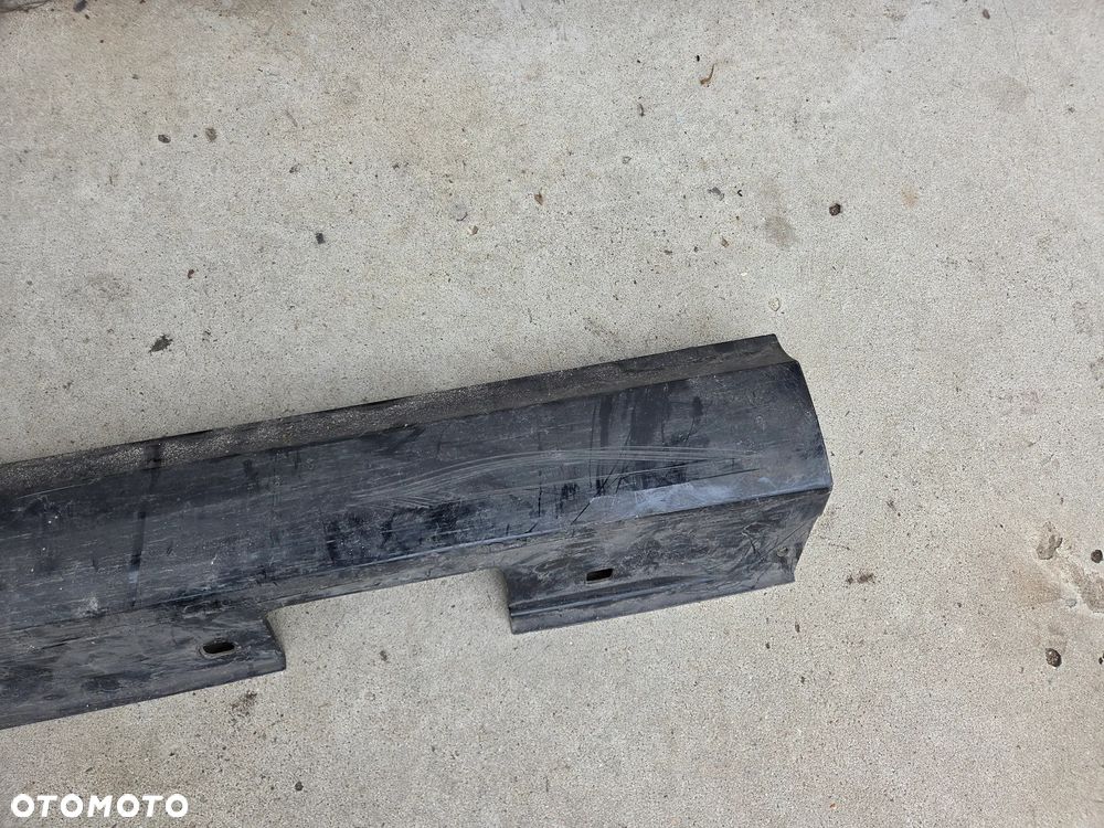Listwa nakładka progu lewa Mercedes B-klasa W246   A246690024 - 8