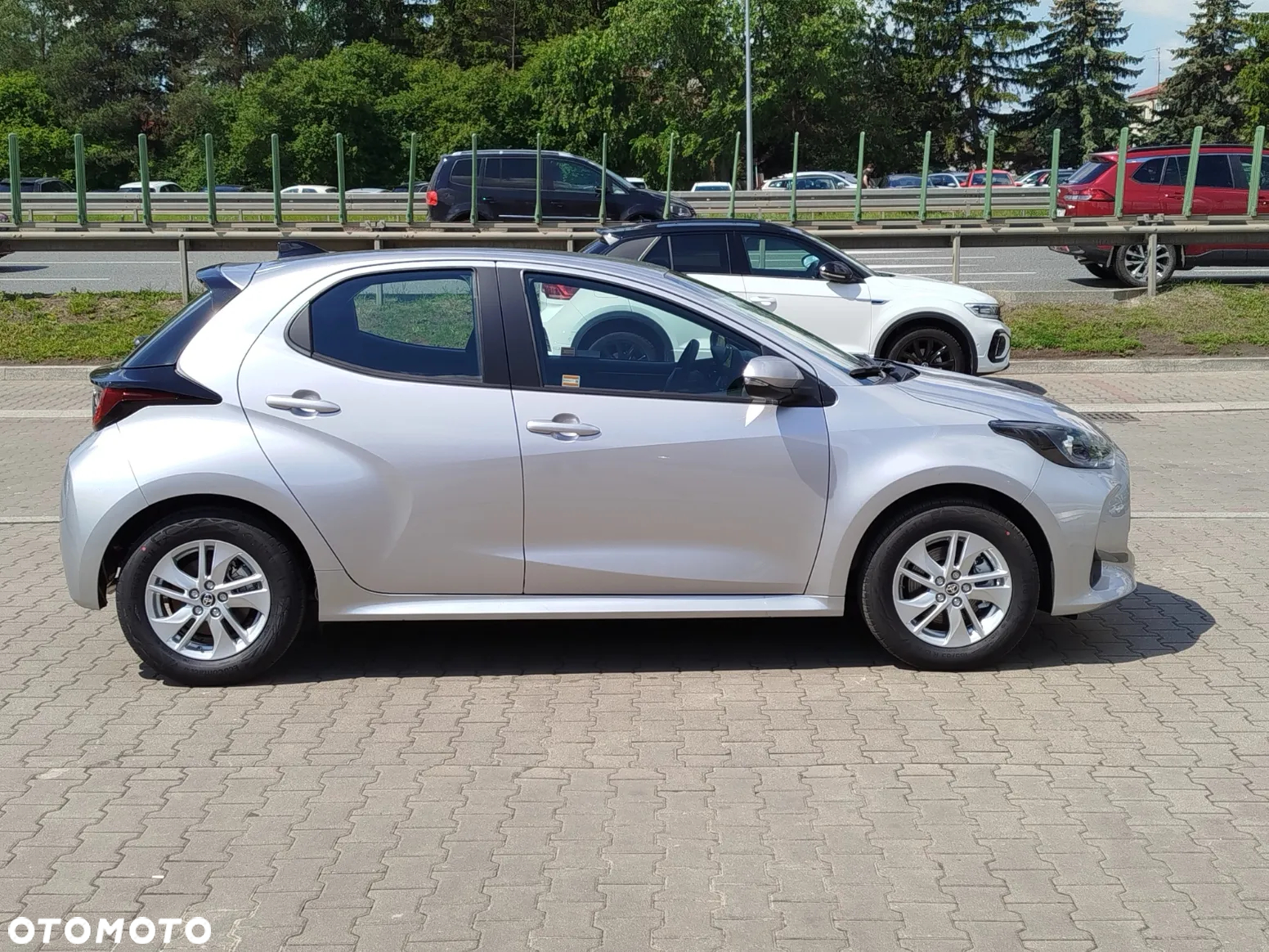 Toyota Yaris Hybrid 1.5 Comfort - 4