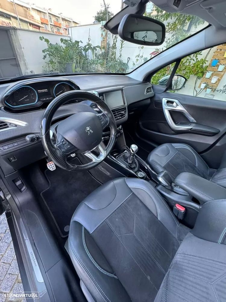 Peugeot 2008 1.2 PureTech Crossway - 17