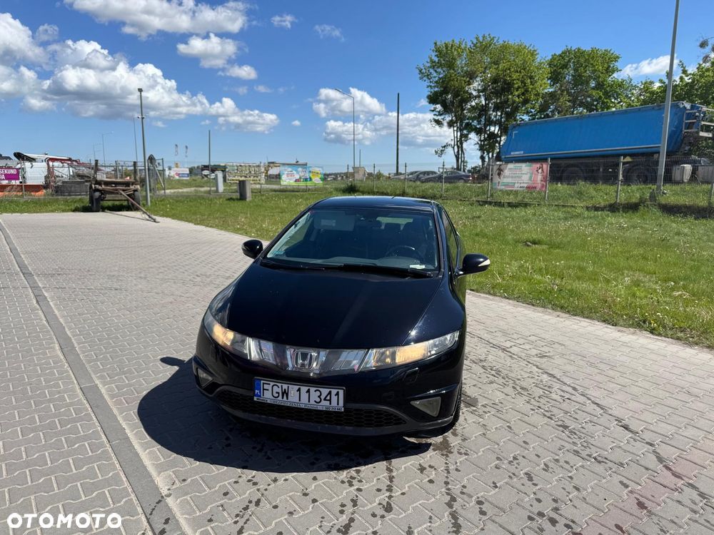 Honda Civic 1.8i-VTEC Automatik Executive - 3