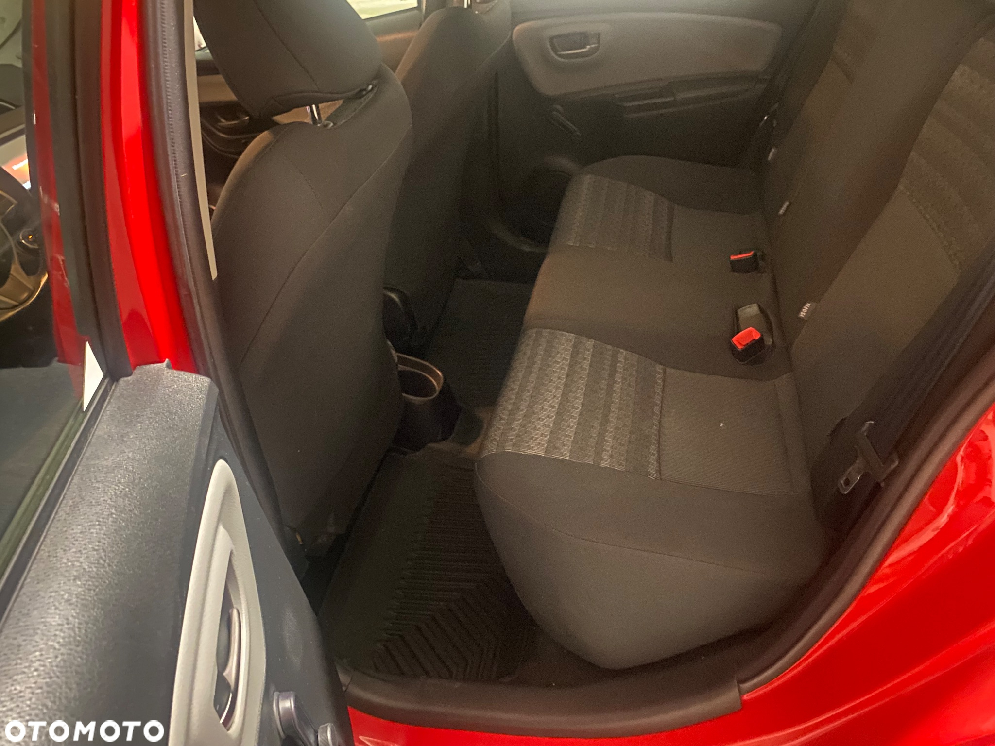 Toyota Yaris - 14