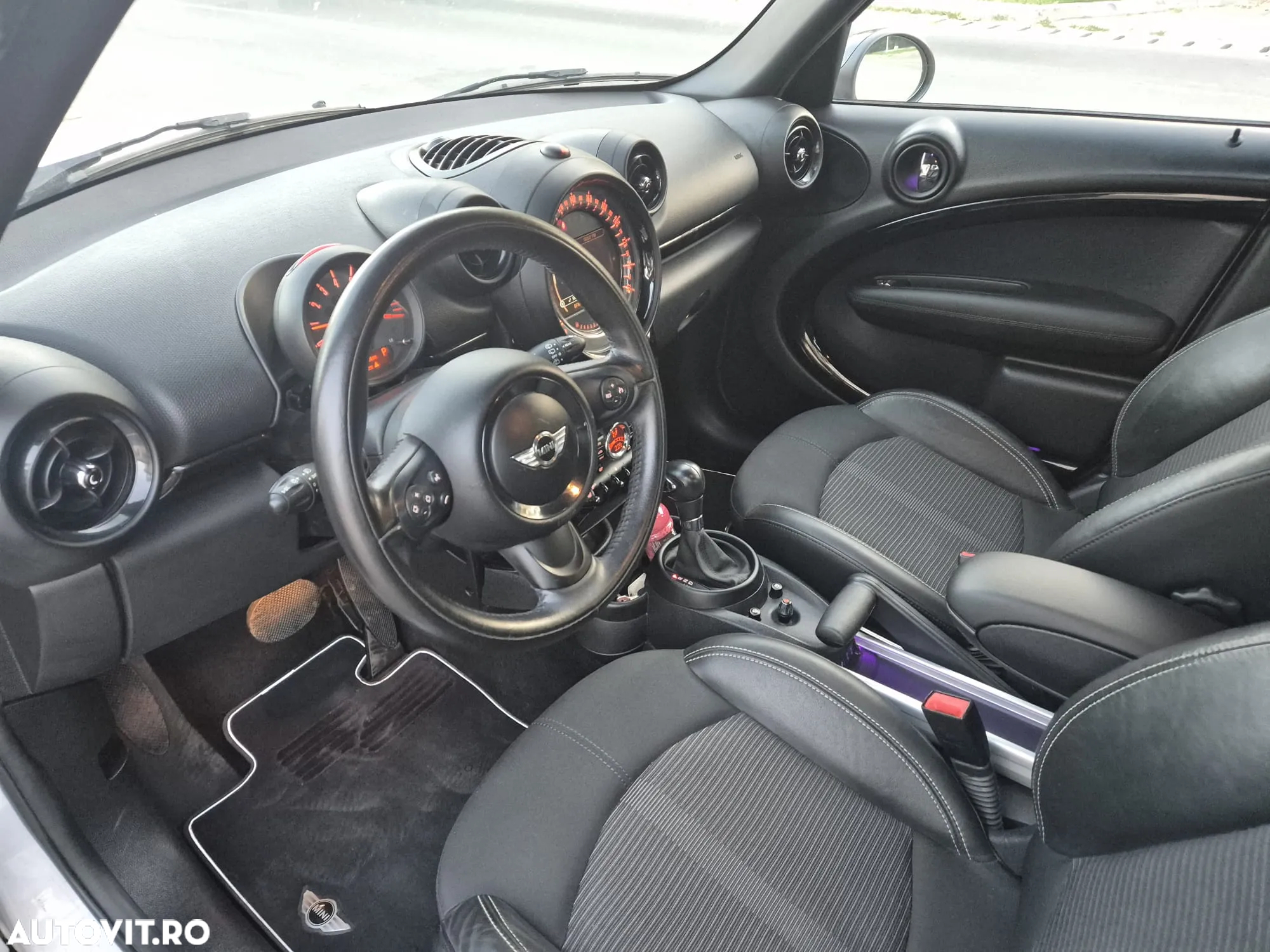 Mini Countryman - 10