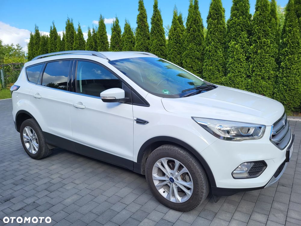 Ford Kuga 1.5 EcoBoost FWD Titanium ASS GPF - 4