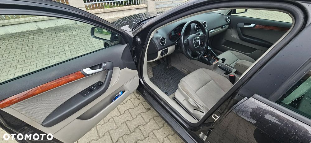 Audi A3 Sportback 2.0 TDI Ambition - 8