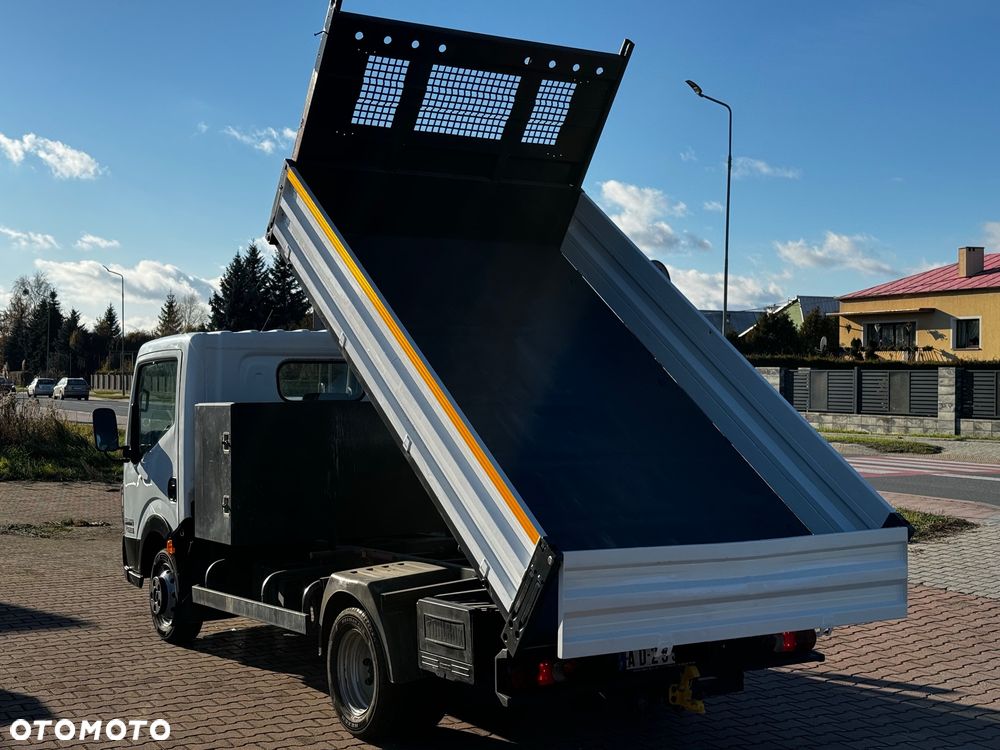 Nissan Cabstar 35.11 - 8