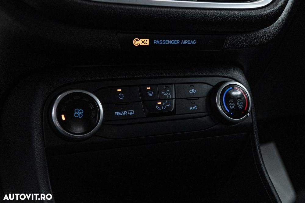 Ford Fiesta 1.1 Trend Connected - 12