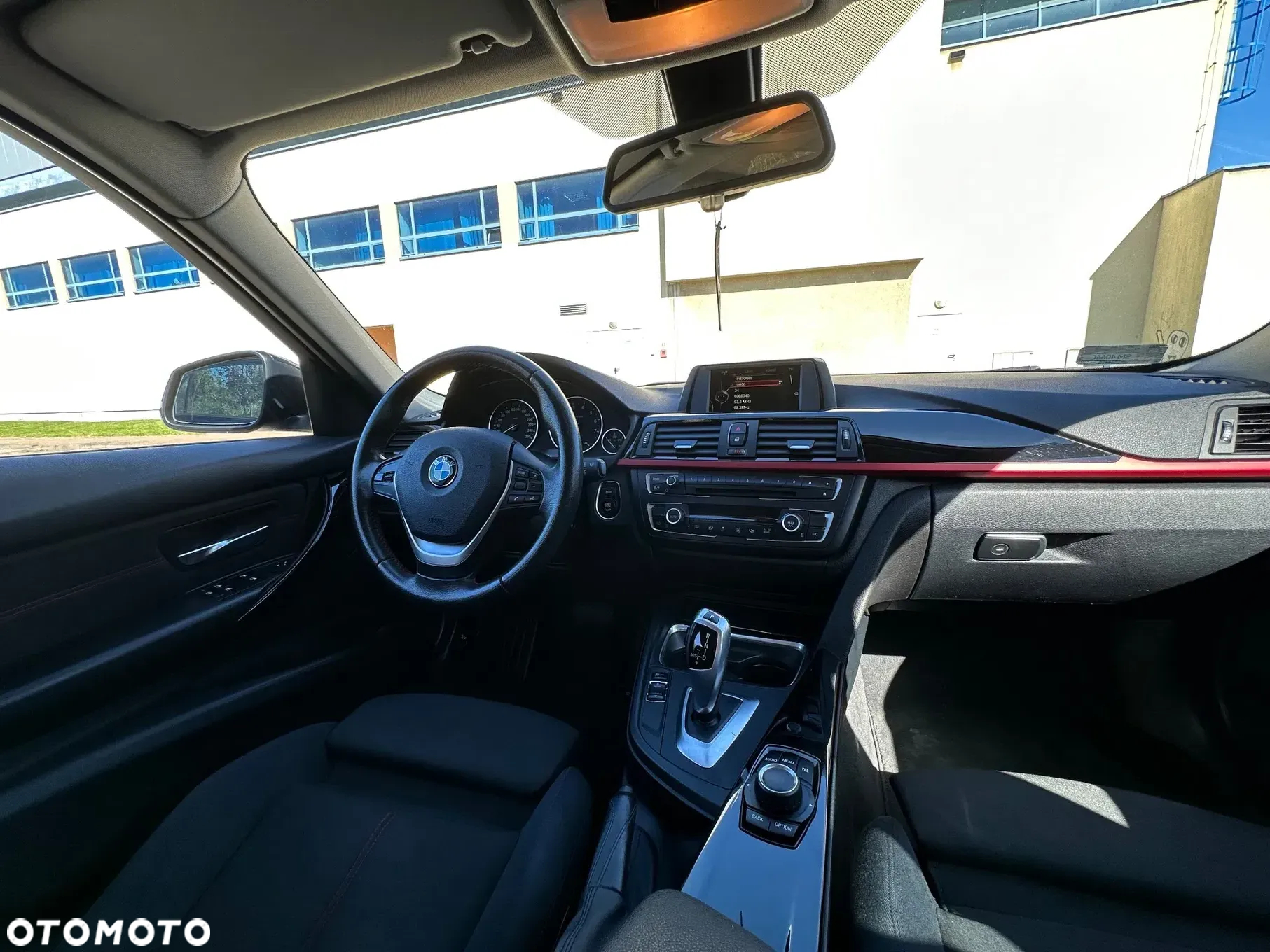 BMW Seria 3 - 29