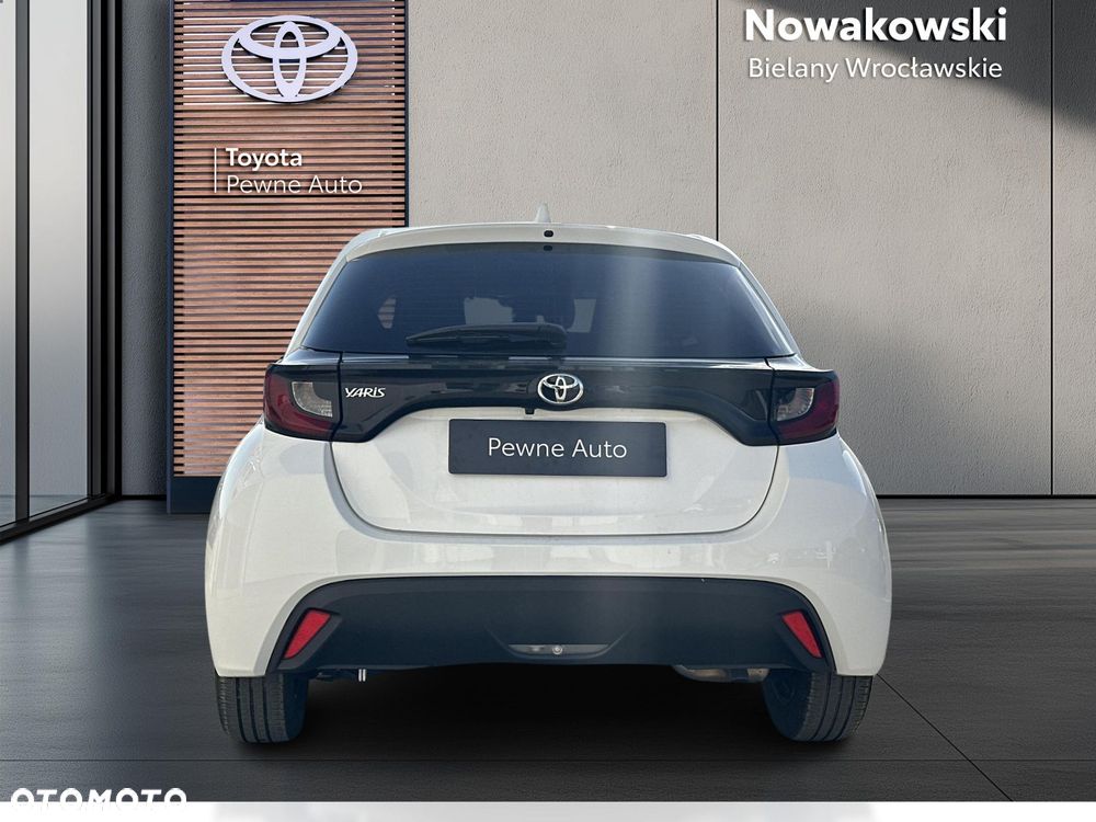 Toyota Yaris - 5