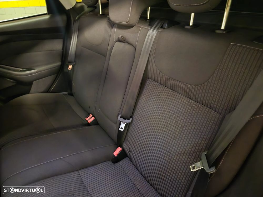 Ford Focus SW 1.6 TDCi Titanium Best - 28