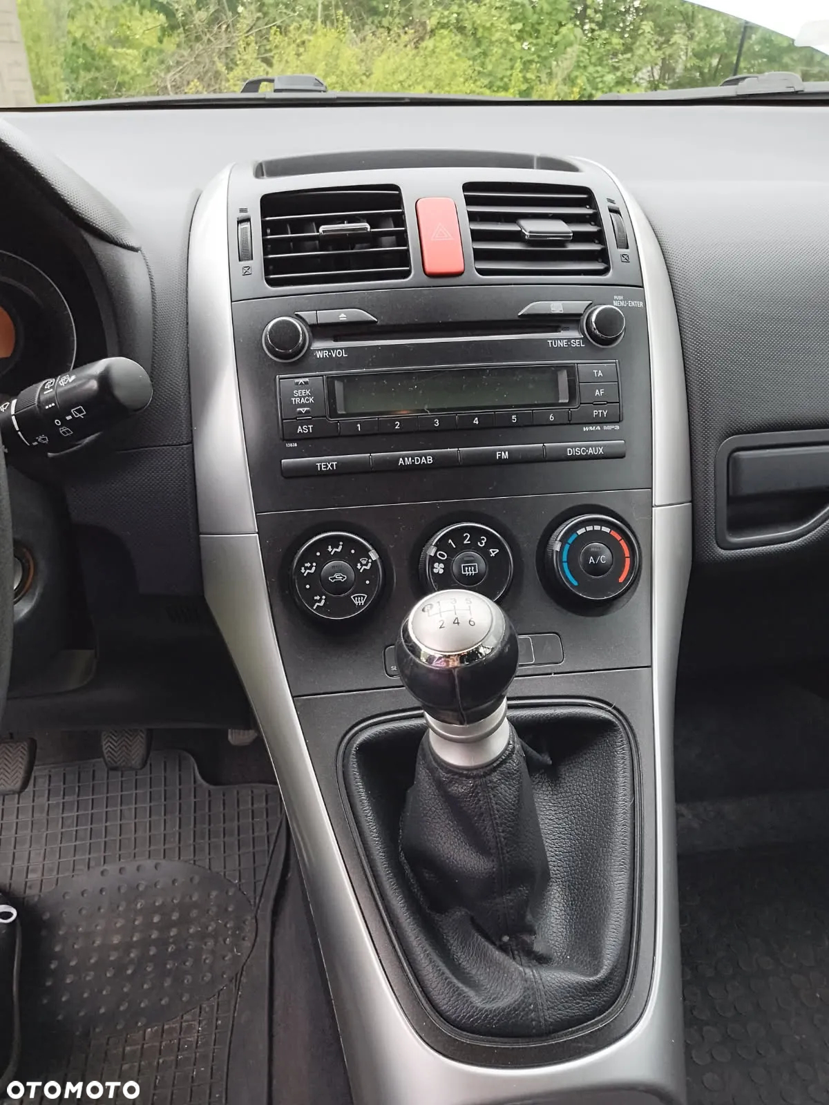 Toyota Auris 1.33 VVT-i Active - 4