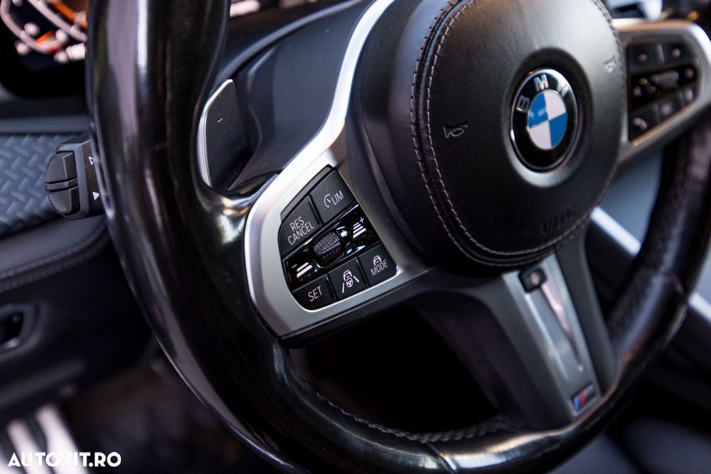 BMW X6 xDrive40i AT MHEV - 17
