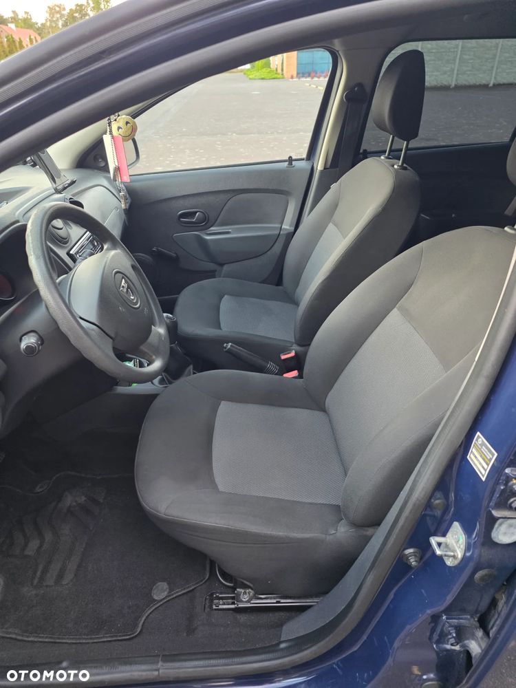 Dacia Logan 1.2 16V 75 Laureate - 27