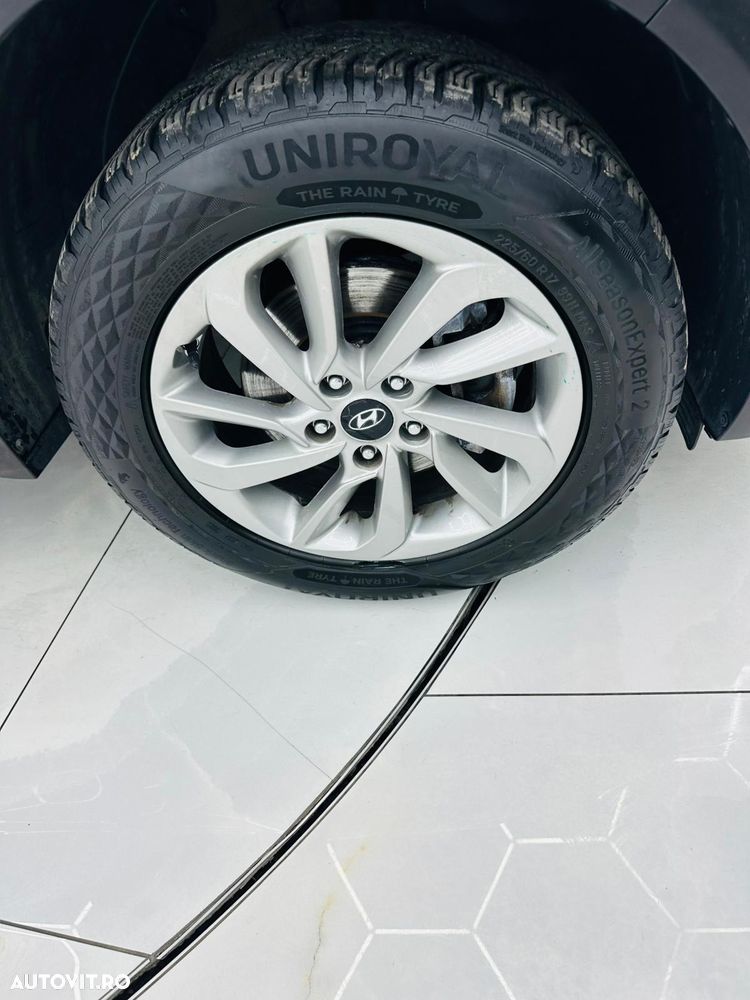 Hyundai Tucson blue 1.6 GDi 2WD Passion - 10