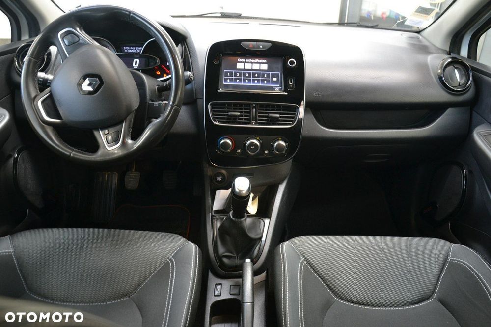 Renault Clio - 18