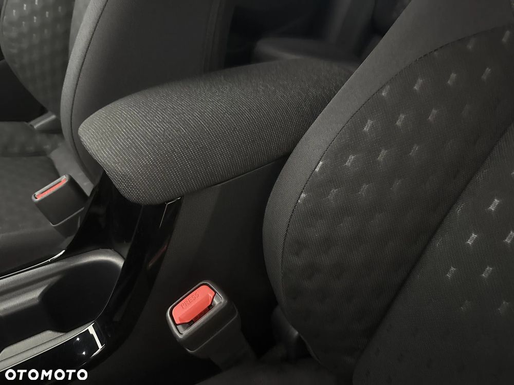 Toyota Corolla 1.8 Hybrid Comfort - 18