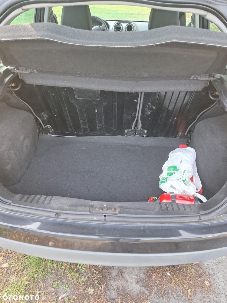 Ford Fiesta 1.3 Ambiente - 14