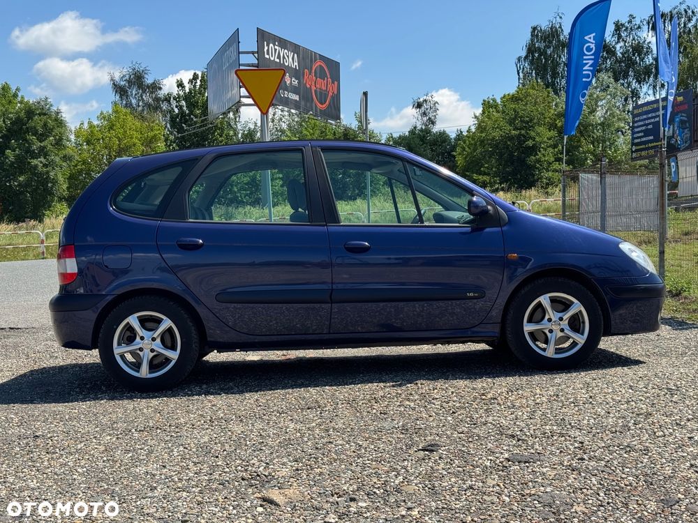Renault Scenic 1.6 16V EXpression - 13
