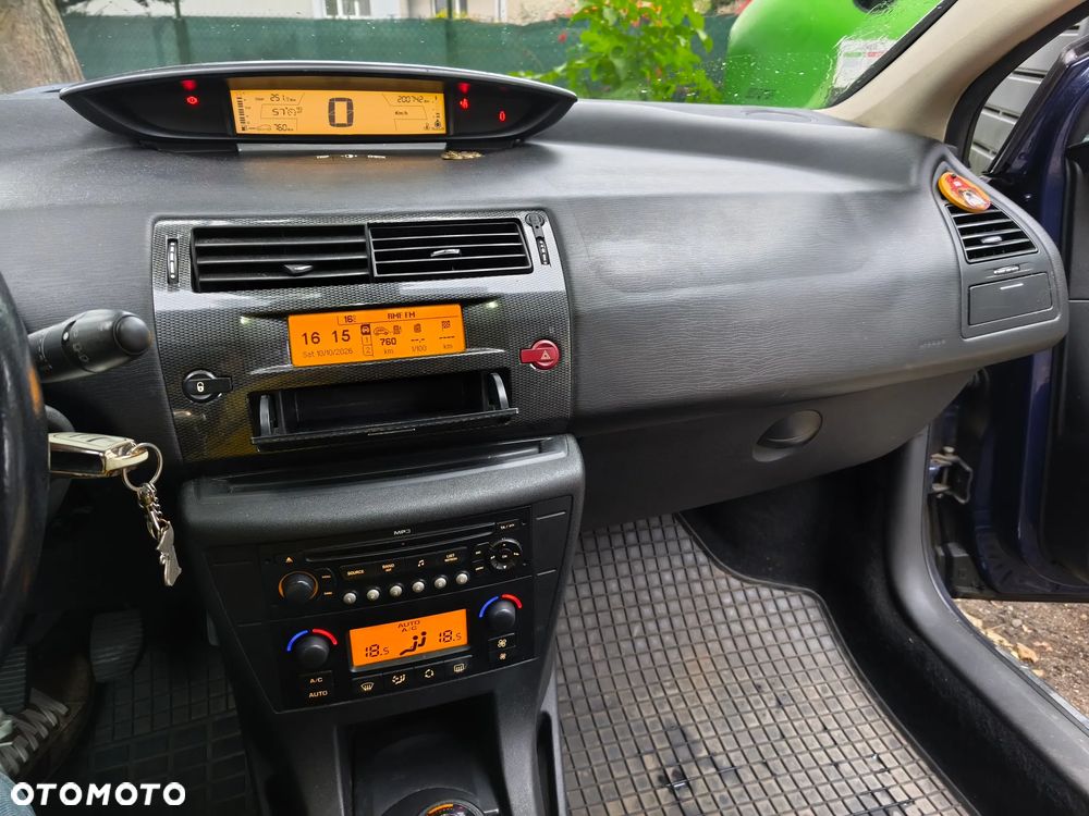 Citroën C4 - 16
