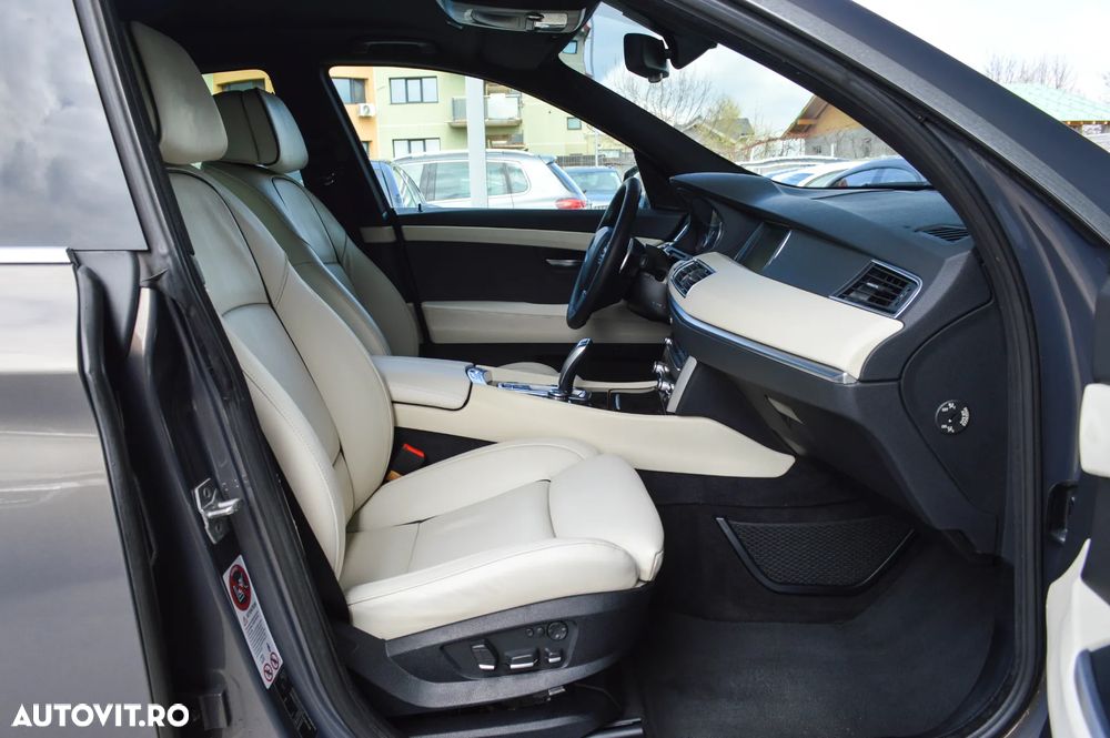 BMW Seria 5 520d Aut. Luxury Line - 33