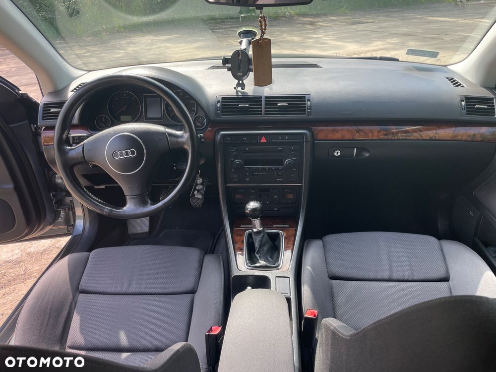 Audi A4 Avant 1.9 TDI - 10