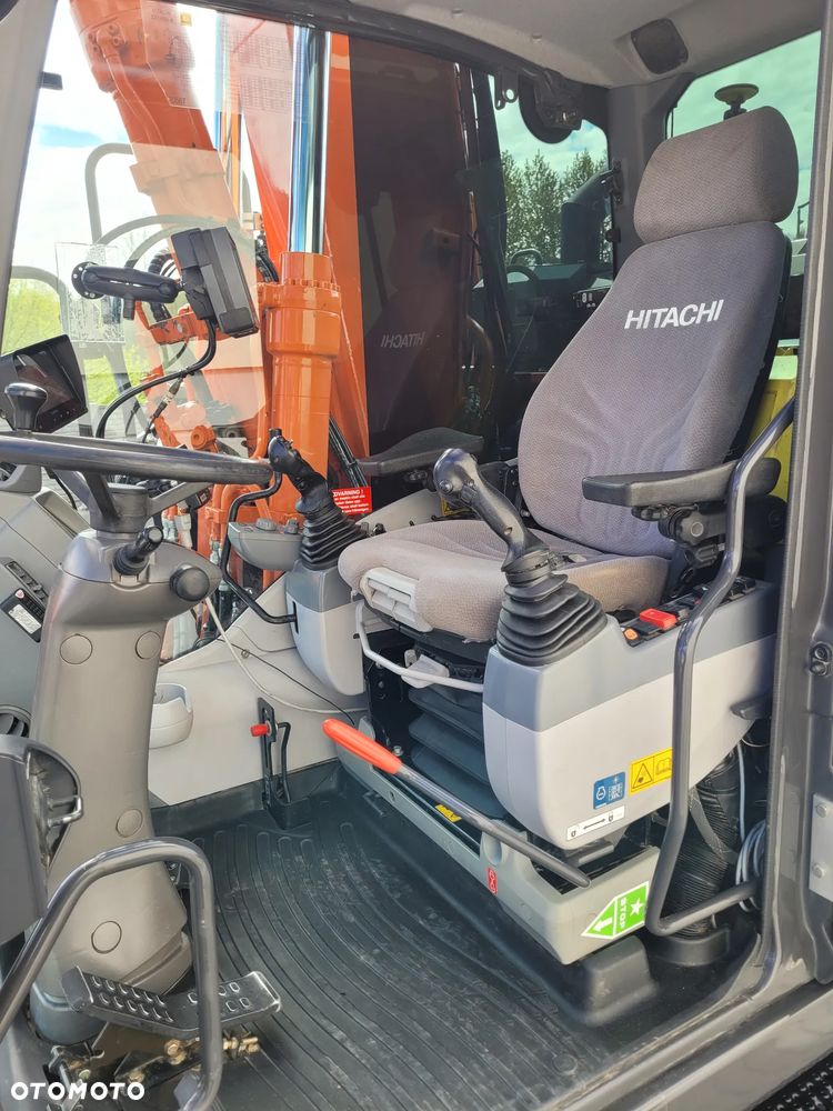 Hitachi ZX 140W / ROTOTILT ze szczypcami / system GPS 3D LEICA / - 27