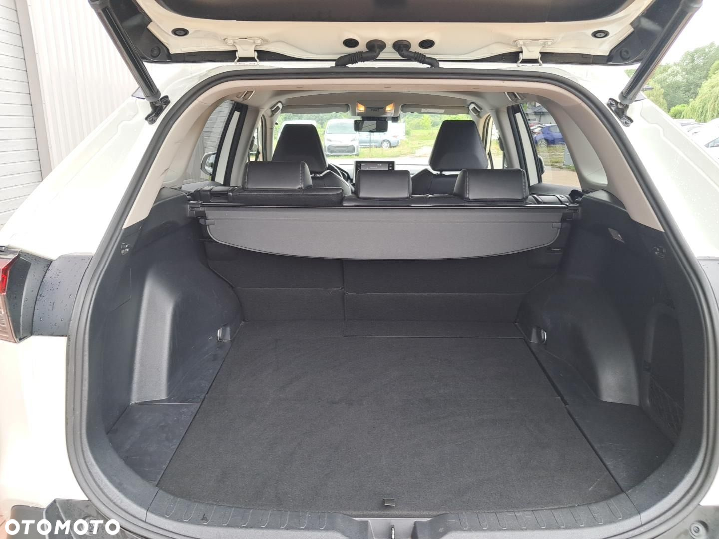 Toyota RAV4 - 16