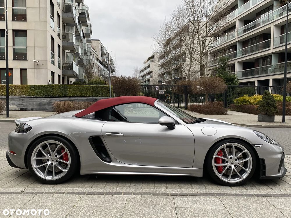 Porsche 718 Spyder - 3