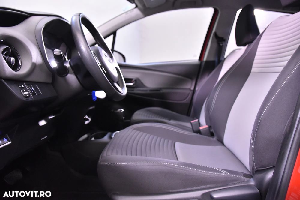 Toyota Yaris - 22