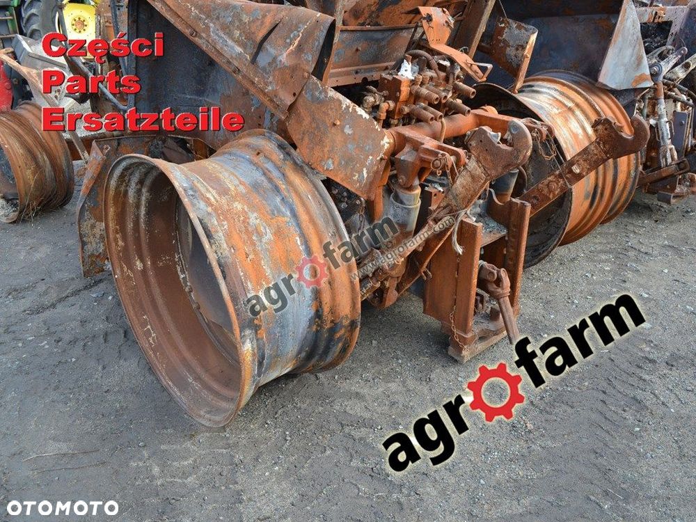 Case CS 130 części, skrzynia biegów, silnik - 4