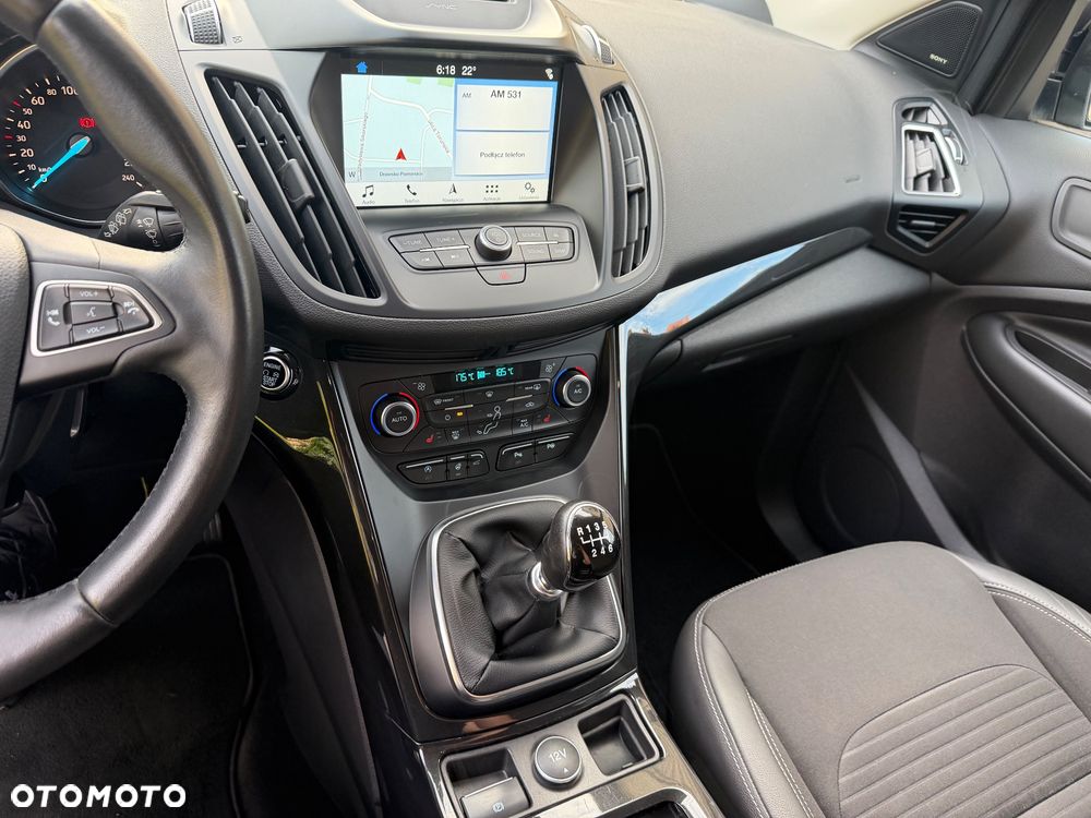 Ford Kuga - 17