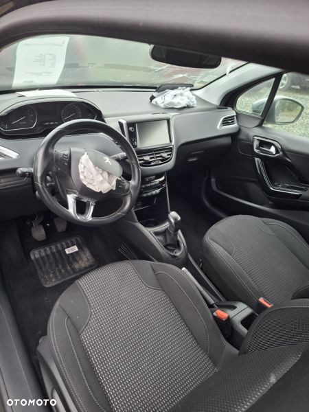 Peugeot 208 PureTech 110 Stop & Start Active - 12