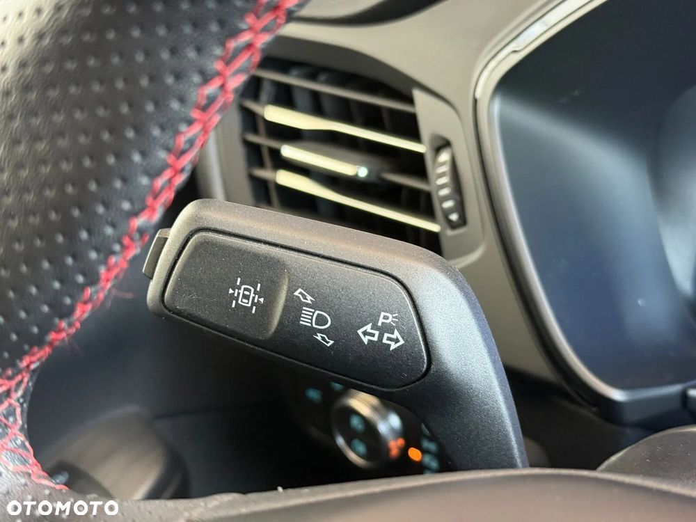 Ford Kuga 2.5 FHEV AWD ST-Line X - 19