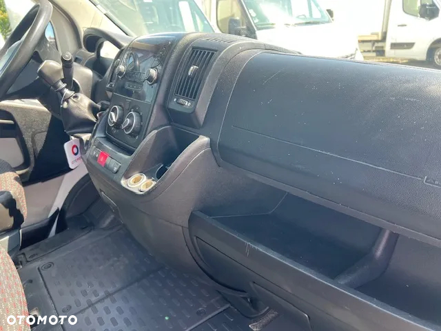Peugeot Boxer 7-os. brygadówka doka L2H2 klima - 15
