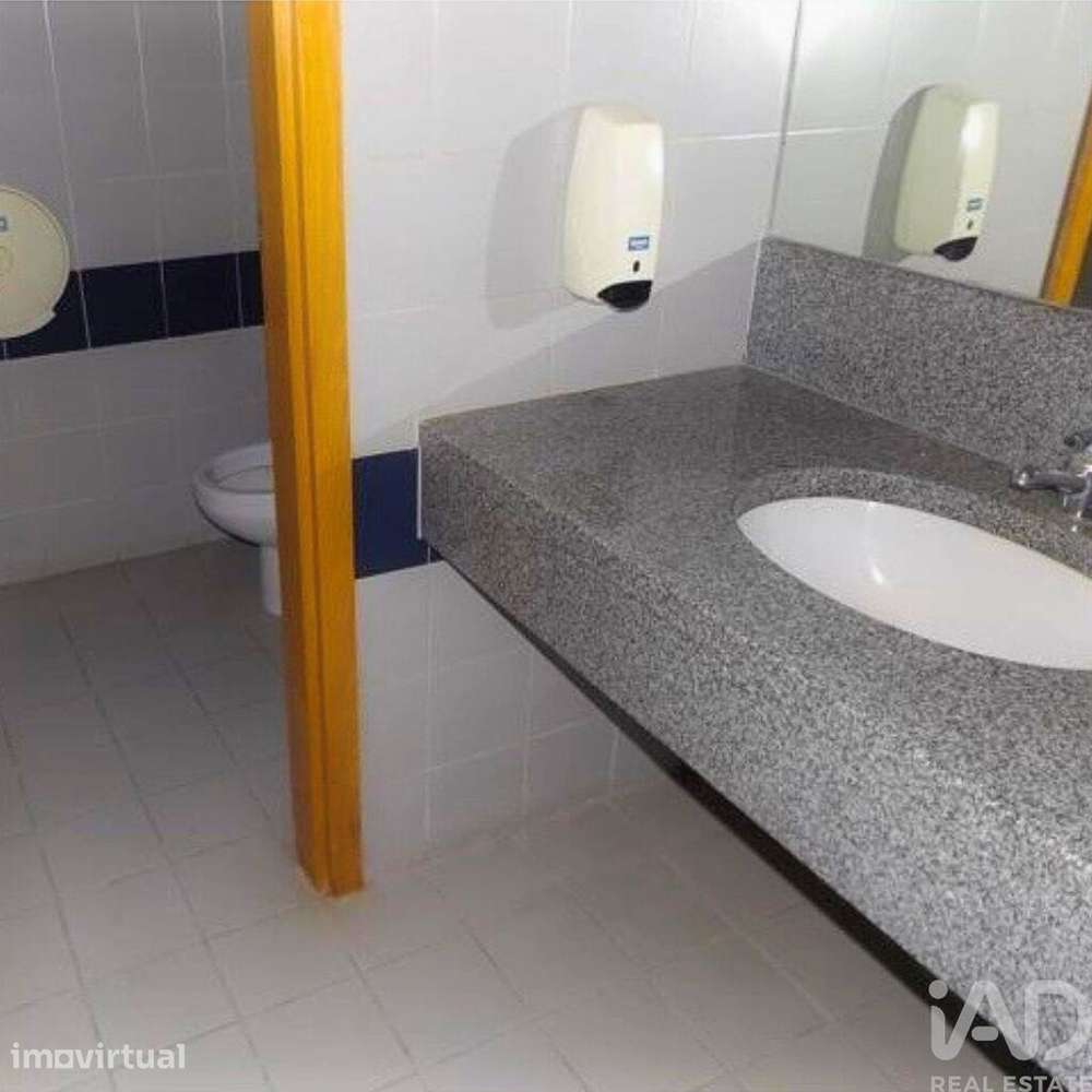 Prédio em Amiais de Baixo de 224 m2 - Grande imagem: 4/9