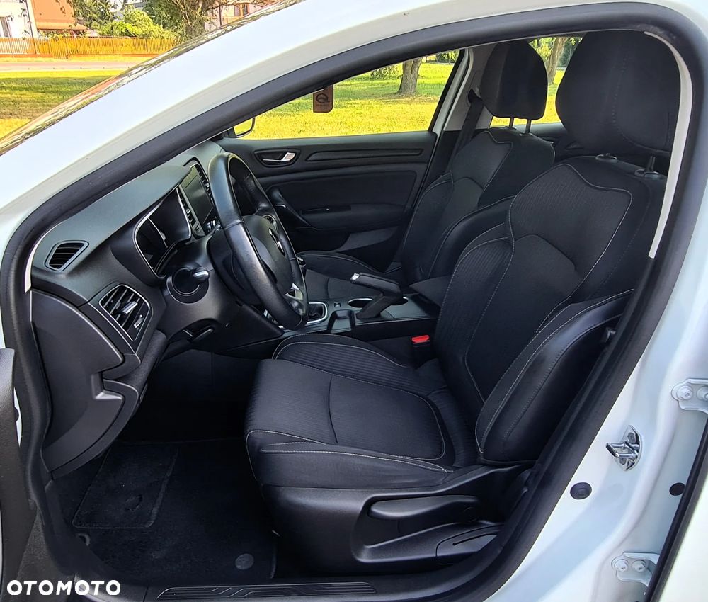 Renault Megane 1.5 dCi Zen - 22