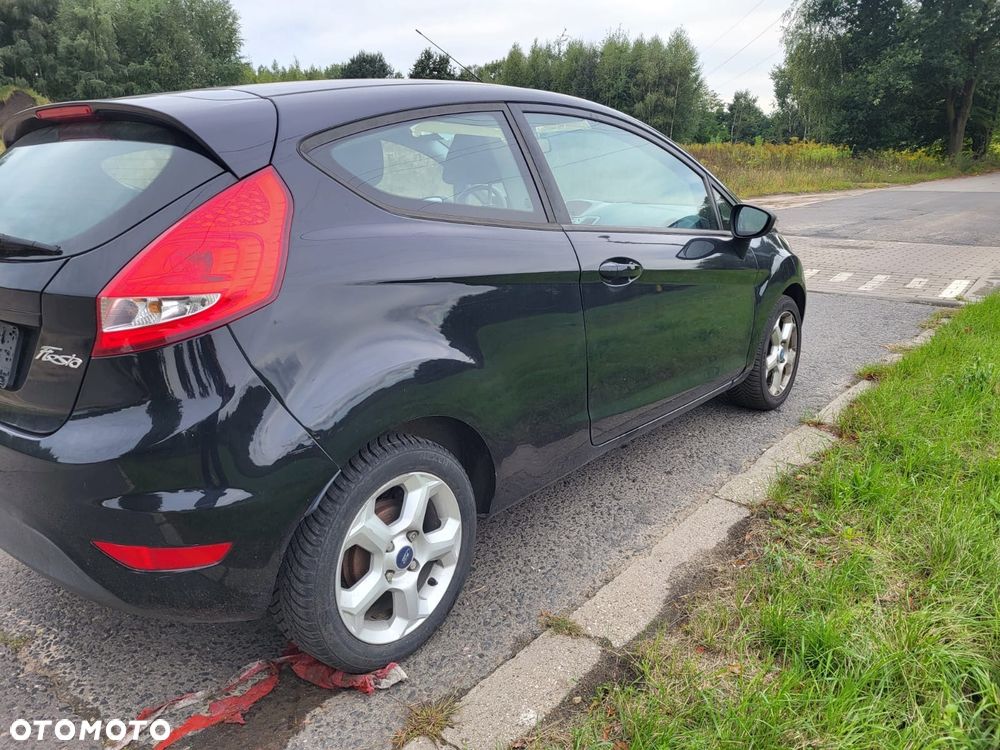Ford Fiesta 1.25 Ambiente - 3
