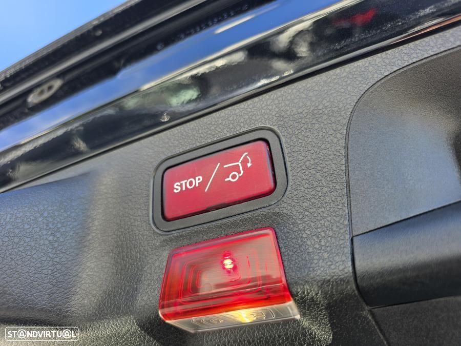 Mercedes-Benz CLA 180 - 52