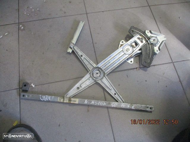 Elevador Sem Motor 807011HB0A NISSAN MICRA K13 2010 5P FE - 1