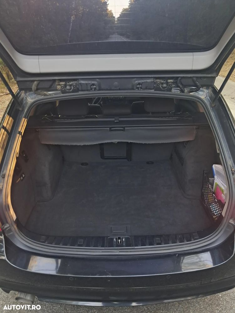 BMW Seria 3 320d DPF Touring - 7