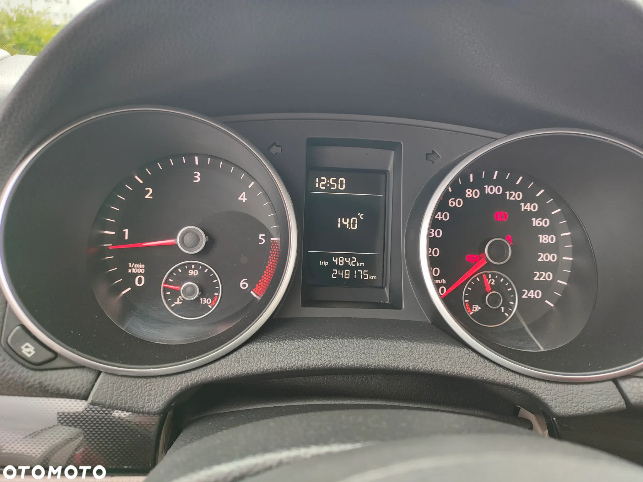 Volkswagen Golf 1.6 TDI 4Motion BlueMotion Technology Comfortline - 25