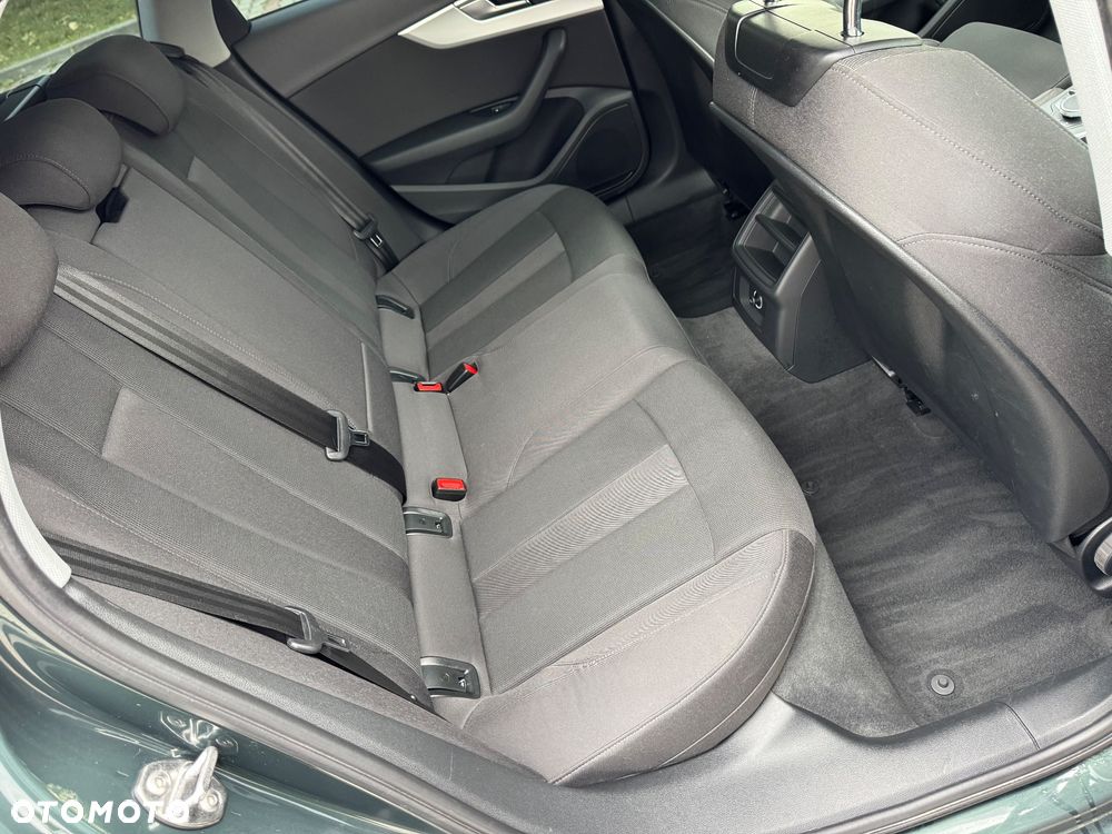 Audi A4 Allroad 2.0 TDI Quattro S tronic - 36