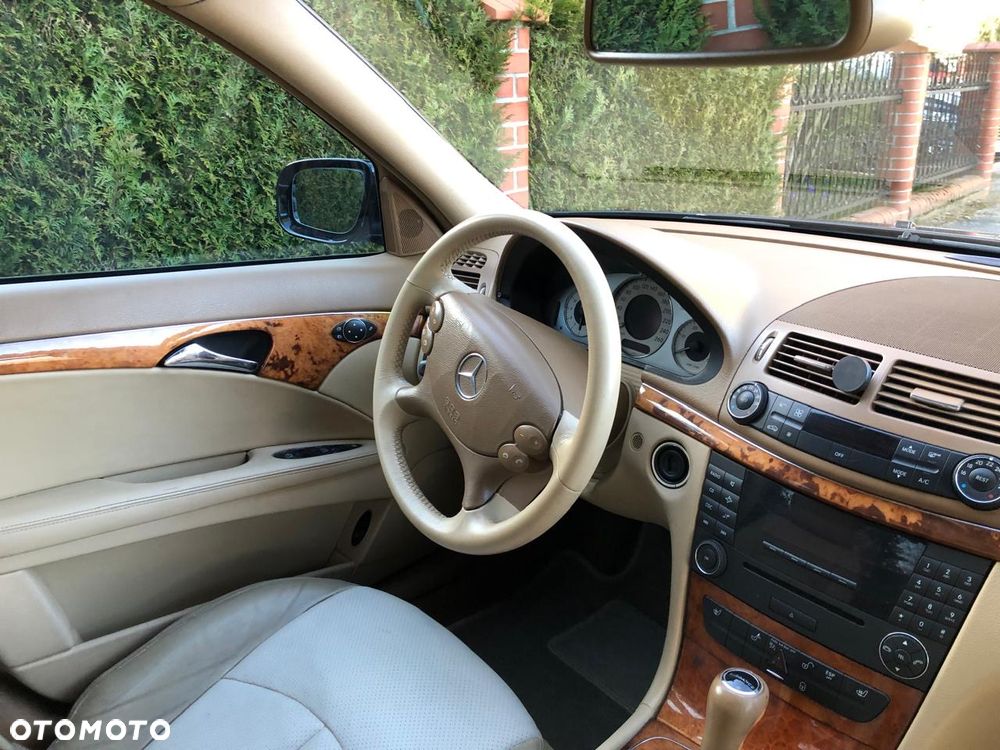 Mercedes-Benz Klasa E 280 CDI 4Matic Automatik Avantgarde DPF - 14