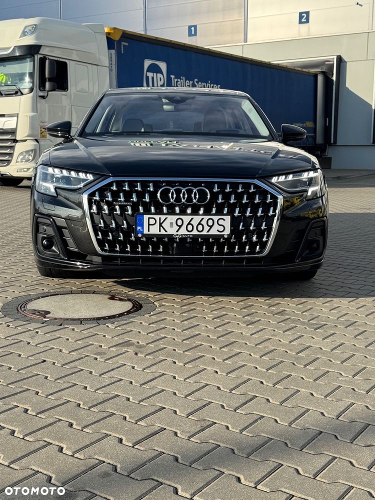 Audi A8 - 1